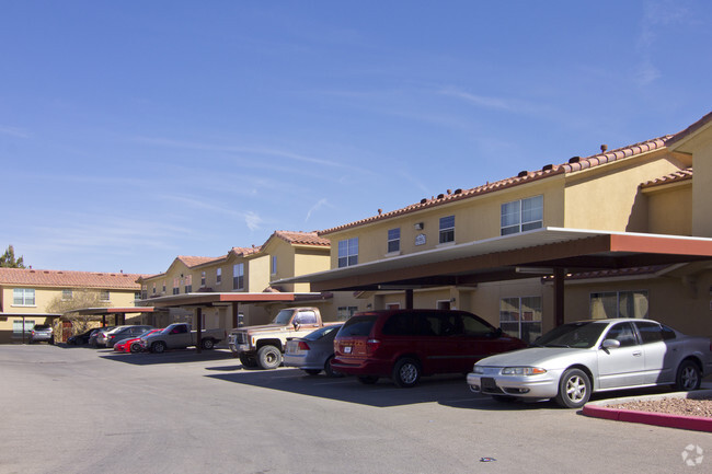 Building Photo - Whispering Sands Townhomes