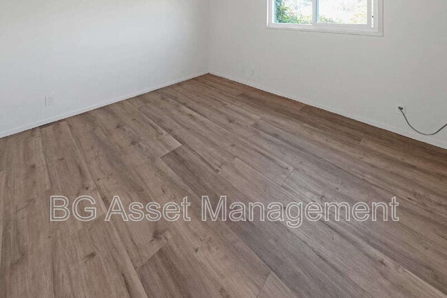 Building Photo - 950 Kelvin Ct