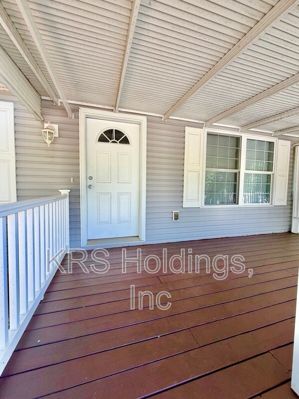Building Photo - 1229 Wood Rd