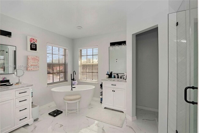 Building Photo - 2232 SW 120th Ave