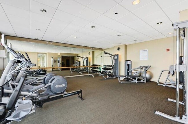 Building Photo - 60 E Monroe St