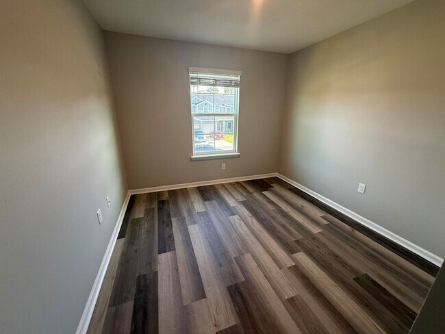 Building Photo - 128 Great Star Ct