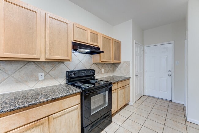 Building Photo - 6118 Yorkglen Manor Ln