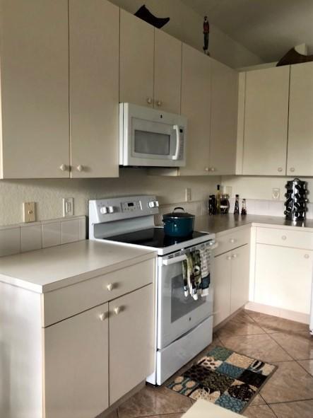 Building Photo - 6204 Santa Margarito Dr