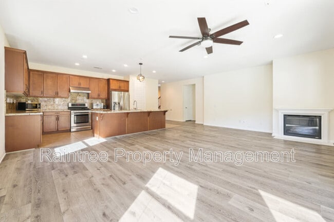 Building Photo - 1735 Avenida Regina