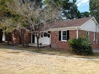 Building Photo - 4 bedroom 3 bath NE Columbus/ Ft. Moore