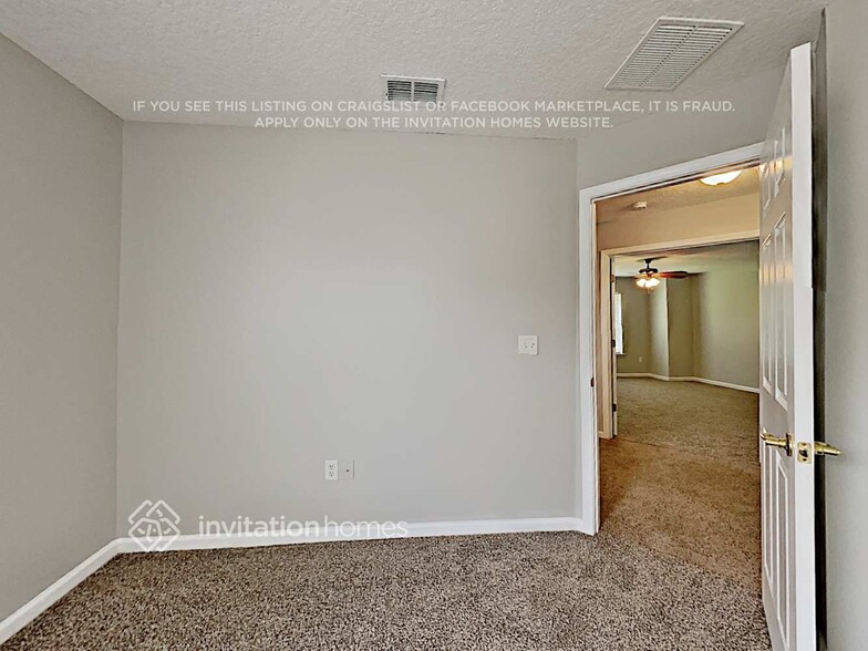 Building Photo - 4011 Leatherwood Dr