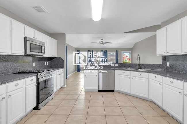 Building Photo - 7754 Eldergrove Ln