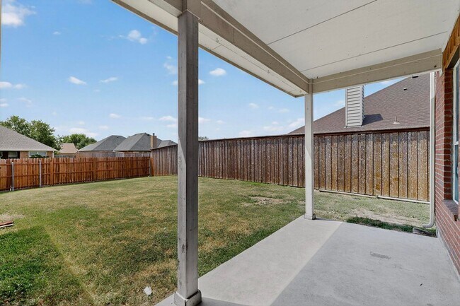 Building Photo - Great Home with Room To Grow in Southbrook!