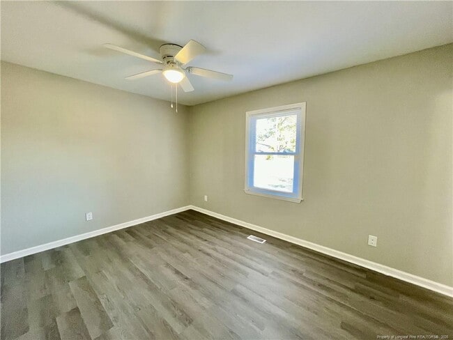 Building Photo - 5148 Longbranch Dr