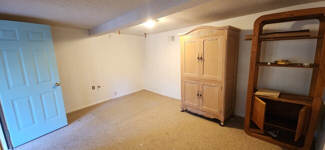 Building Photo - 403 Brady Canyon Rd