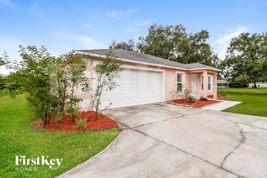 Building Photo - 421 Dove Dr