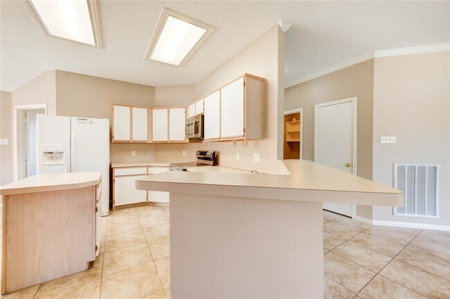 Building Photo - 4814 Cotter Ln