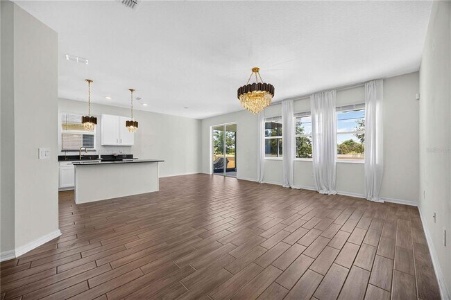 Building Photo - 281 Piave St