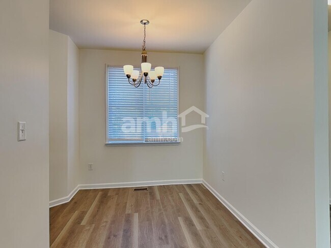 Building Photo - 192 Meadow Loop Dr