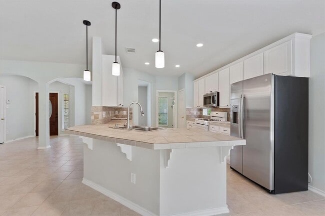 Building Photo - 27 N Merryweather Cir