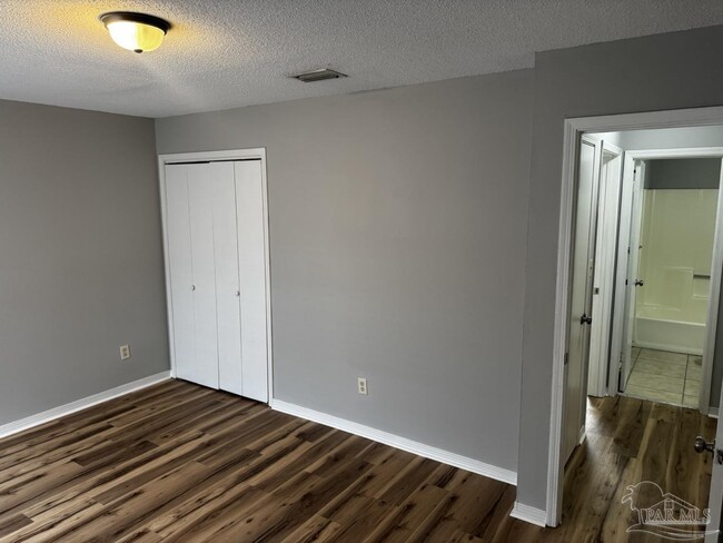 Building Photo - 711 Tumbleweed Trail