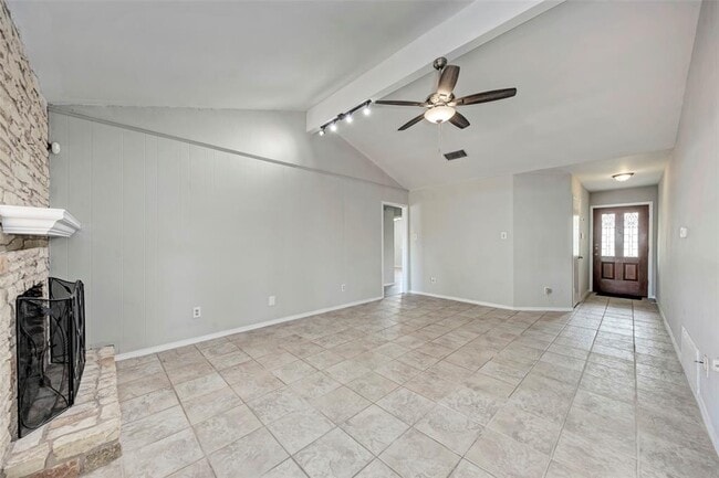 Building Photo - 2804 Sissinghurst Dr