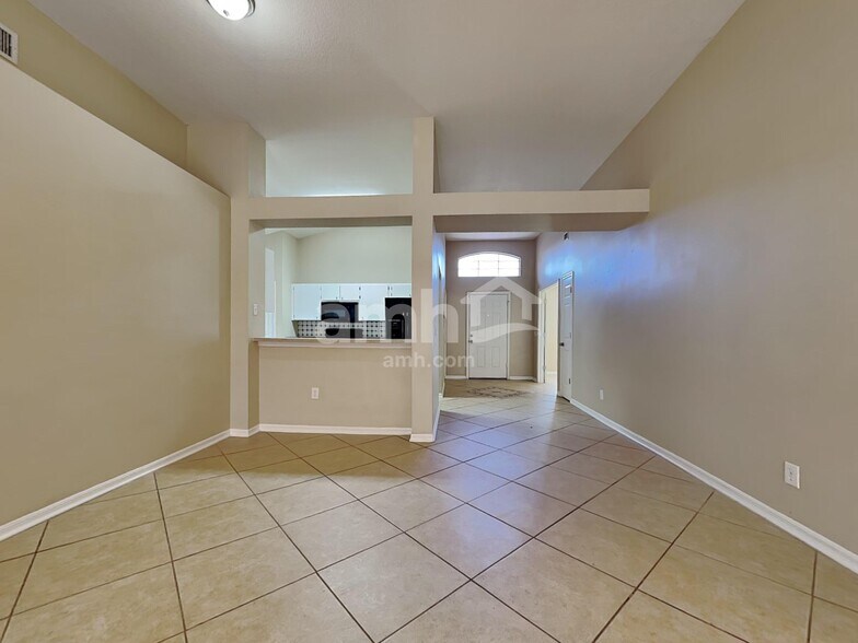 Building Photo - 1509 Kirtley Dr