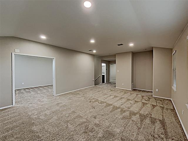 Building Photo - 502 Cleveland Dr