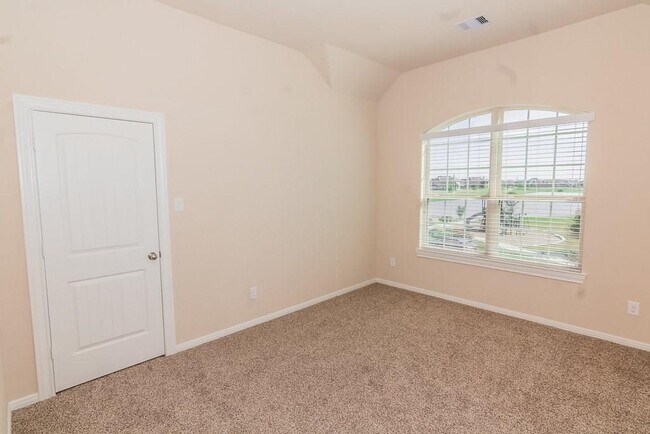 Building Photo - 25618 Fleming Lodge Ln