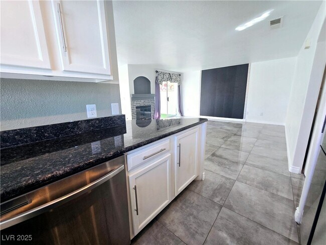 Building Photo - 4316 W Lake Mead Blvd