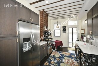 Building Photo - 149 Home St