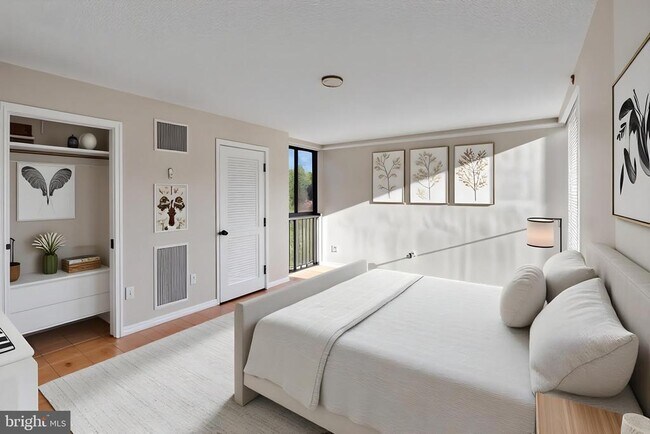 Building Photo - 2100 Washington Ave