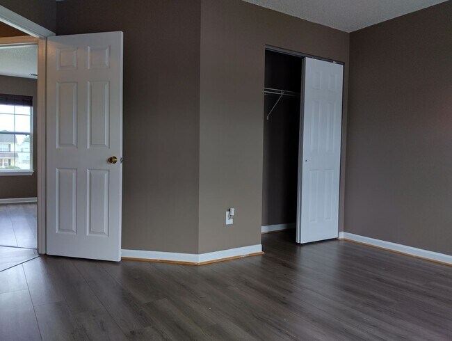 Building Photo - 811 Rilee Dr