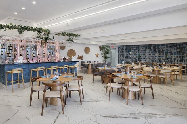 Building Photo - 1880 S Ocean Dr