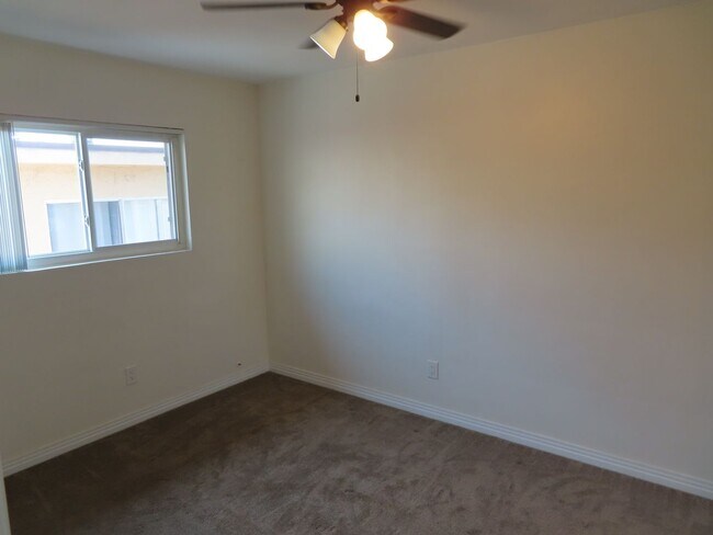 Building Photo - Renovated Two Bedroom Apartment in La Mesa