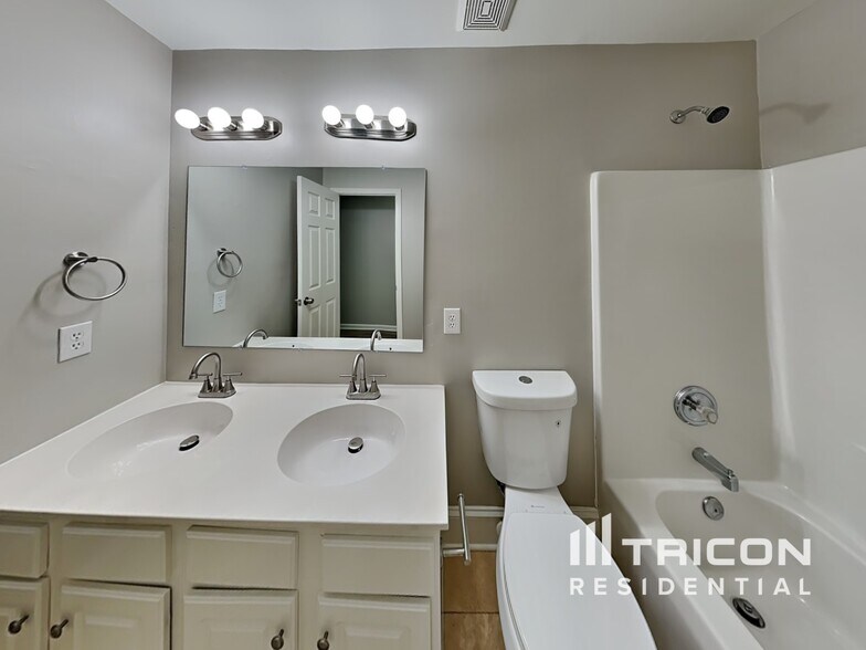Building Photo - 11817 Golspie Ct