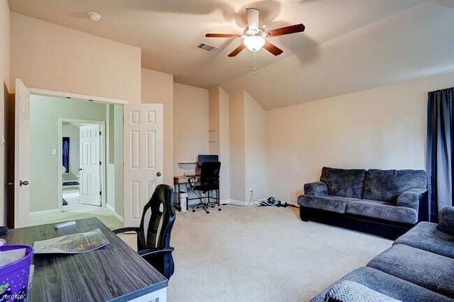 Building Photo - 3784 Turetella Dr