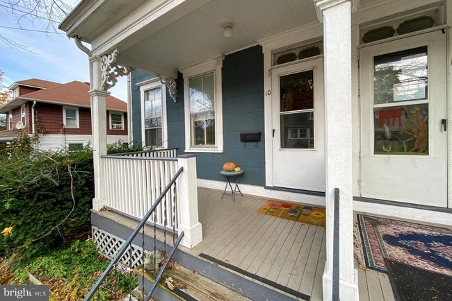 Building Photo - 10 Princeton Ave