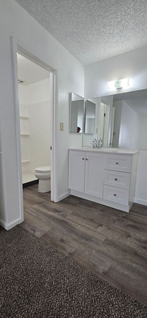 Building Photo - Completely Remodeled Colton Condo in Gated Community