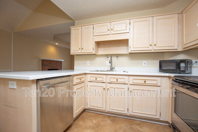 Building Photo - 7240 Midland Chase Loop
