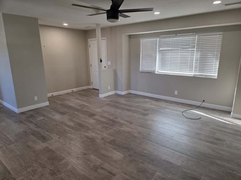 Building Photo - 2751 N Indian Wells Dr