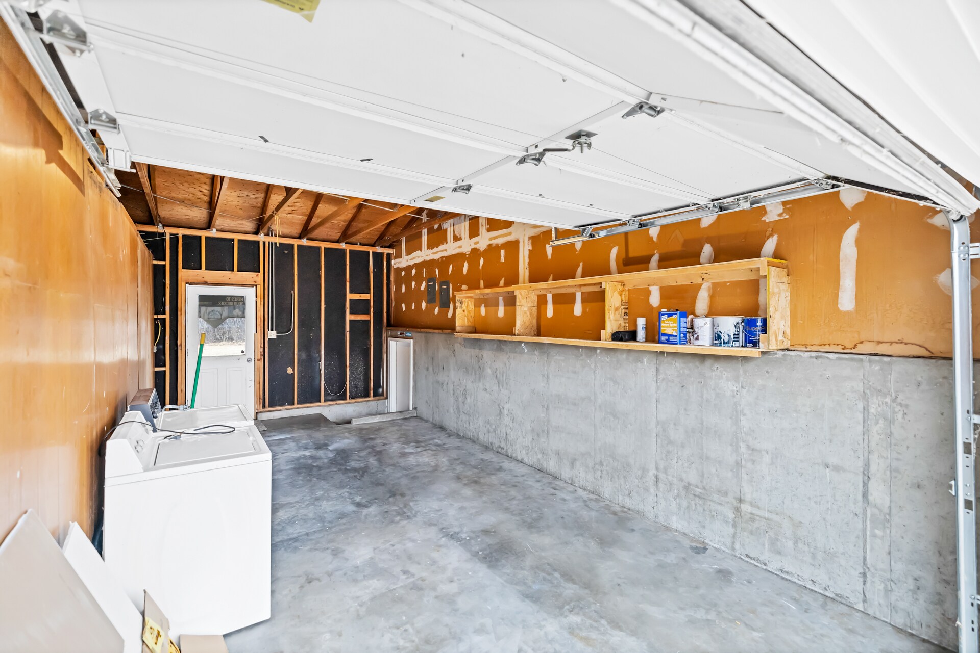 Building Photo - 6 Douglas Ln