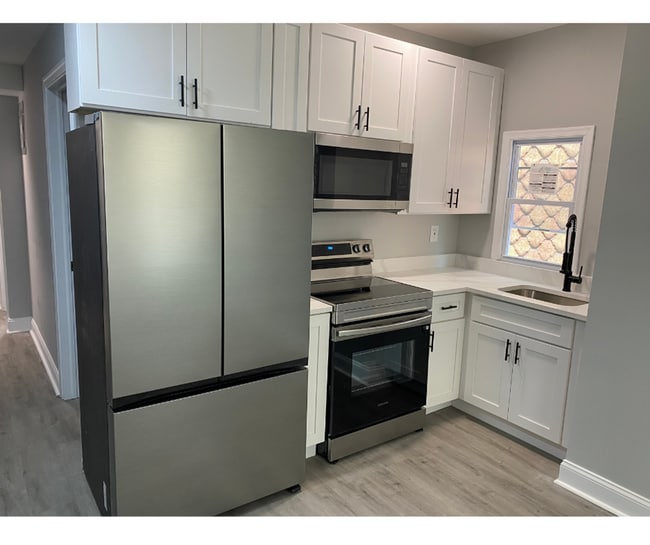 Building Photo - 5114 Belair Rd