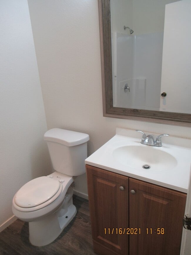 Building Photo - Upgraded Casa La Canda Townhome