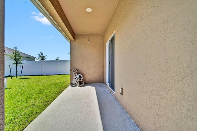 Building Photo - 1701 Southfork Dr