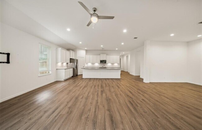 Building Photo - 177 Jim Hall Ln