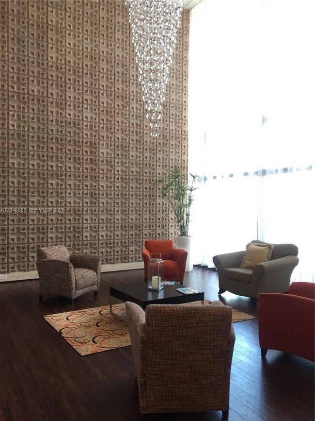 Building Photo - 2899 Collins Ave