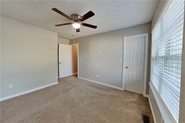 Building Photo - 610 Wildberry Trce
