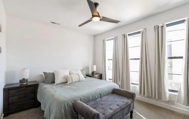 Building Photo - 1393 Keosauqua Way