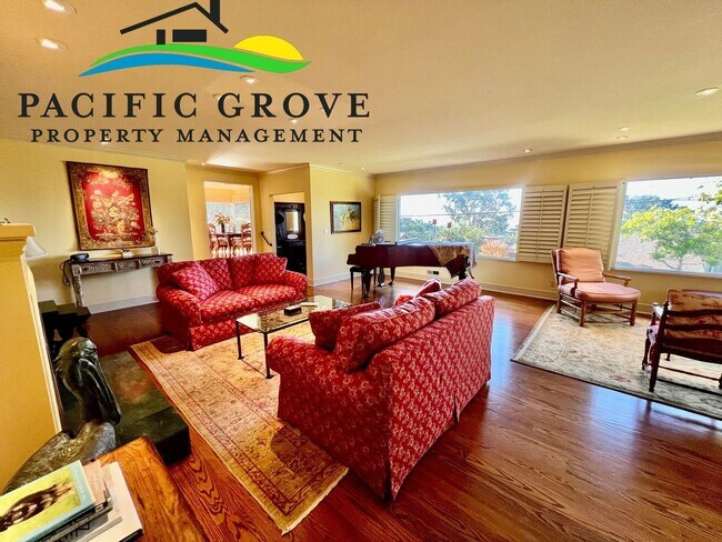 Building Photo - Lovely Ocean View Home Available NOW!