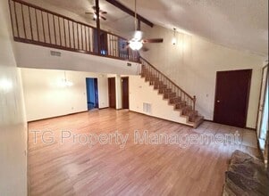 Building Photo - 11647 Fort Caroline Lakes Dr