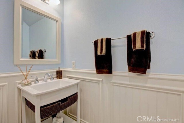 Building Photo - 37 Dawn Ln