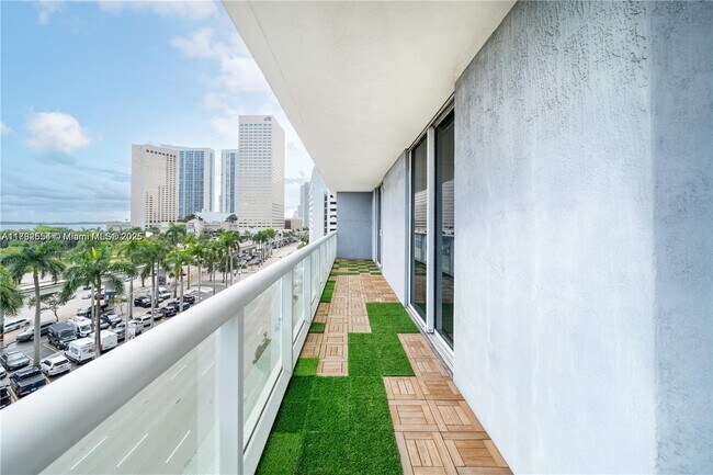 Building Photo - 50 Biscayne Blvd