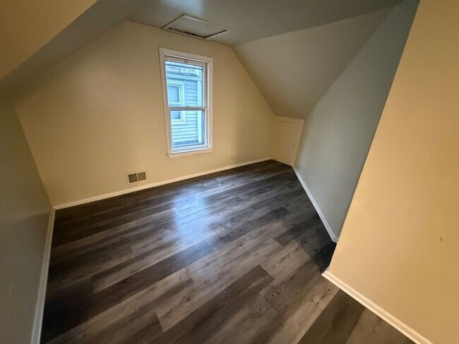 Building Photo - 4228 W Bonny Pl